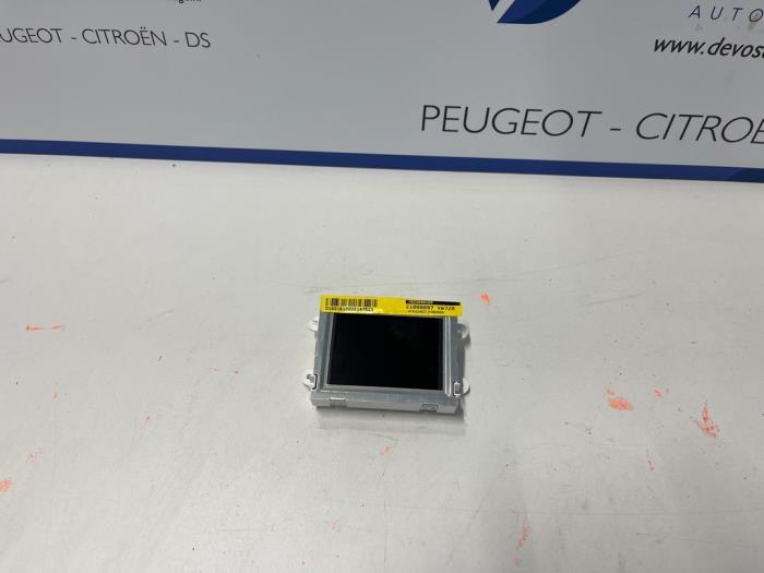 Begagnade Innerdisplay Peugeot 2008 (CU) 1.2 12V e-THP PureTech 110 Pris € 70,00 Marginaltabell erbjuds av De Vos Onderdelen