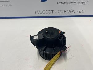 Usagé Ventilateur chauffage Citroen Xsara Picasso (CH) 1.6i 16V Prix € 55,00 Règlement à la marge proposé par De Vos Autodemontagebedrijf
