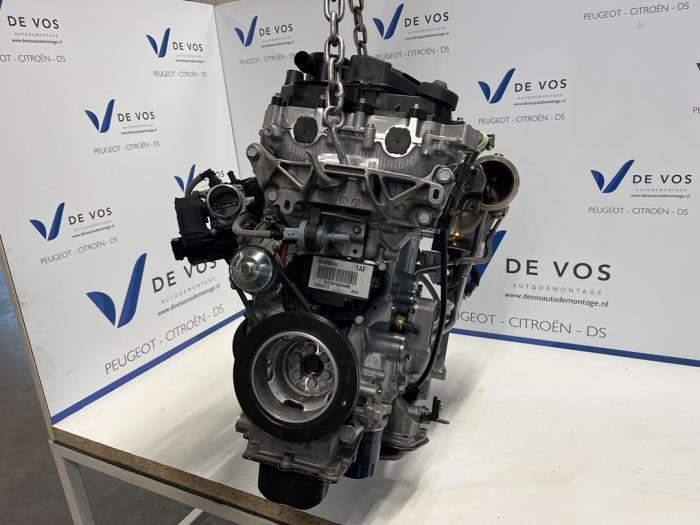 Motor from a Opel Corsa F (UB/UH/UP) 1.2 Turbo 12V 130 2022