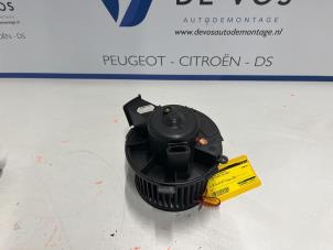 Usados Motor de ventilador de calefactor Citroen Xsara Picasso (CH) 1.8 16V Precio € 55,00 Norma de margen ofrecido por De Vos Autodemontagebedrijf