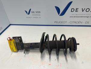 Used Front shock absorber rod, right Citroen DS5 (KD/KF) Price € 70,00 Margin scheme offered by De Vos Autodemontagebedrijf