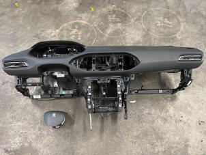 Usagé Kit + module airbag Peugeot 308 Prix € 1.000,00 Règlement à la marge proposé par De Vos Autodemontagebedrijf