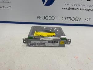 Used Radio Peugeot 2008 (CU) 1.2 12V e-THP PureTech 110 Price € 250,00 Margin scheme offered by De Vos Autodemontagebedrijf