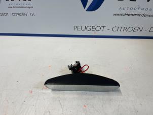 Usagé Rétroviseur intérieur Peugeot 5008 Prix € 70,00 Règlement à la marge proposé par De Vos Autodemontagebedrijf