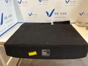 Usados Alfombrilla de maletero DS Automobiles DS7 Crossback Precio € 135,00 Norma de margen ofrecido por De Vos Autodemontagebedrijf
