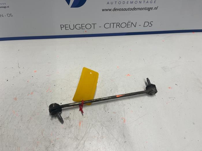 Anti-roll bar guide from a Citroen C4 Picasso 2019