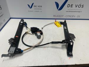 Używane Mechanizm szyby prawej przedniej wersja 4-drzwiowa Peugeot 508 Cena € 160,00 Procedura marży oferowane przez De Vos Autodemontagebedrijf