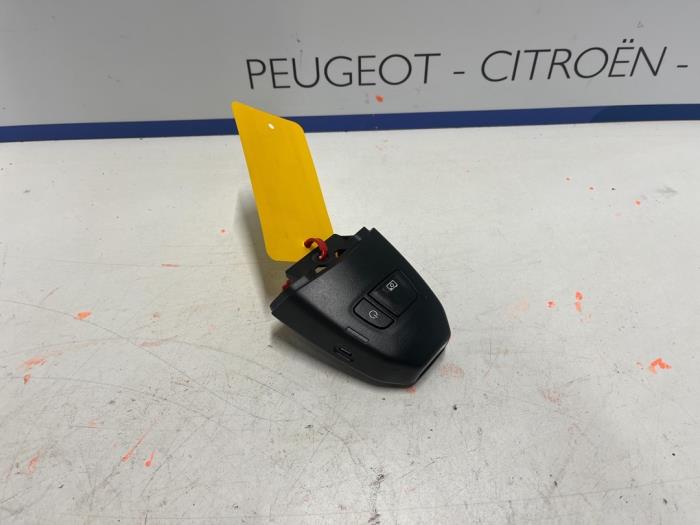 Usagé Divers Citroen C3 (SX/SW) 1.2 Vti 12V PureTech Prix € 200,00 Règlement à la marge proposé par De Vos Onderdelen