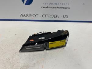 Usados Luz trasera derecha Peugeot 408 Precio € 100,00 Norma de margen ofrecido por De Vos Autodemontagebedrijf