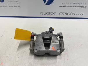 Usagé Etrier de frein avant gauche Peugeot 3008 Prix € 90,00 Règlement à la marge proposé par De Vos Autodemontagebedrijf