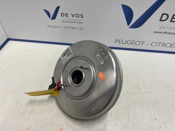 Usagé Servo frein Peugeot 3008 II (M4/MC/MJ/MR) 2.0 GT BlueHDi 180 16V Prix € 100,00 Règlement à la marge proposé par De Vos Onderdelen