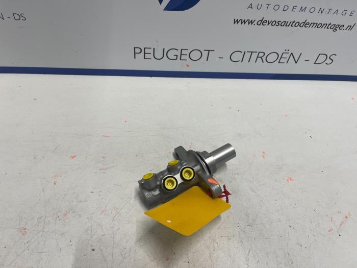 Cilindro freno principal de un Peugeot 3008 2022