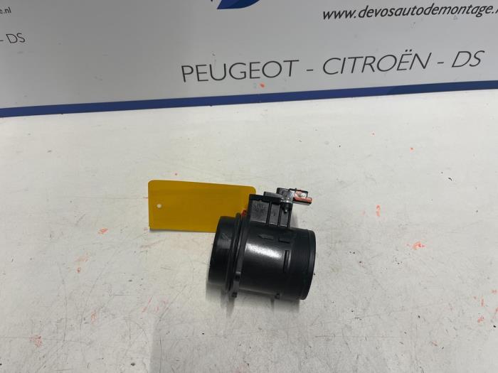 Usagé Débitmètre Peugeot 3008 II (M4/MC/MJ/MR) 2.0 GT BlueHDi 180 16V Prix € 70,00 Règlement à la marge proposé par De Vos Onderdelen