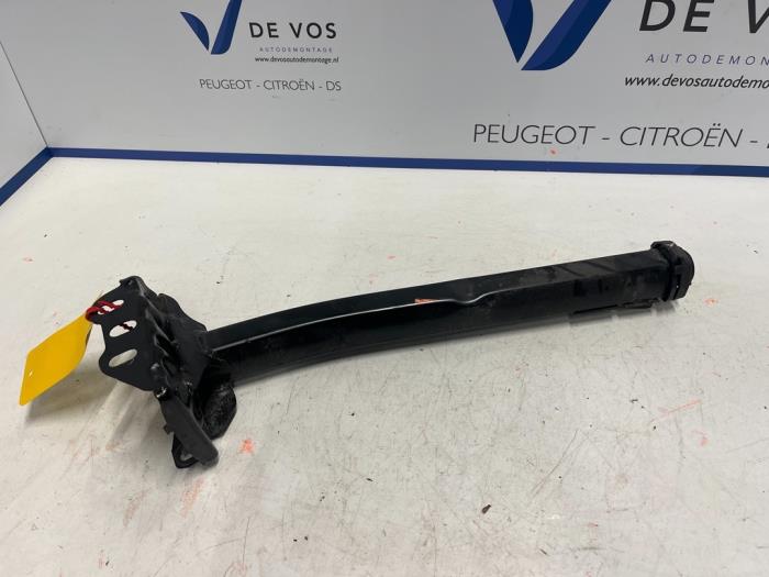 Używane Rózne Peugeot 3008 II (M4/MC/MJ/MR) 2.0 GT BlueHDi 180 16V Cena € 55,00 Procedura marży oferowane przez De Vos Onderdelen