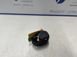 Usagé Ceinture avant gauche Peugeot Boxer Prix € 55,00 Règlement à la marge proposé par De Vos Autodemontagebedrijf
