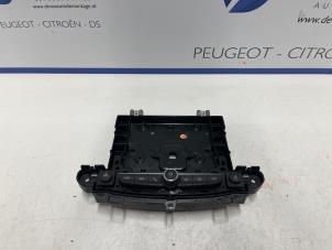 Used Radio control panel Opel Crossland X Price € 450,00 Margin scheme offered by De Vos Autodemontagebedrijf