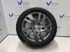 Wheel + tyre from a Peugeot 208 II (UB/UH/UP) 1.2 Vti 12V PureTech 75 2022