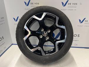 Usagé Jante + pneumatique Opel Crossland X Prix € 160,00 Règlement à la marge proposé par De Vos Autodemontagebedrijf