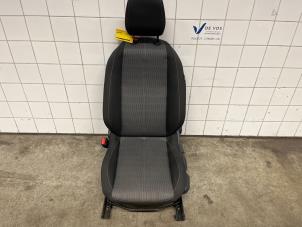 Używane Fotel lewy Opel Corsa F (UB/UH/UP) 1.2 12V 75 Cena € 350,00 Procedura marży oferowane przez De Vos Autodemontagebedrijf