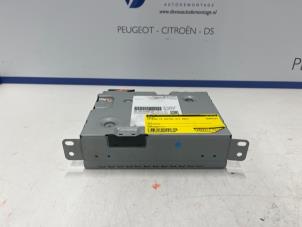 Usagé Radio Citroen C4 Cactus (0B/0P) 1.2 PureTech 110 12V Prix € 450,00 Règlement à la marge proposé par De Vos Onderdelen