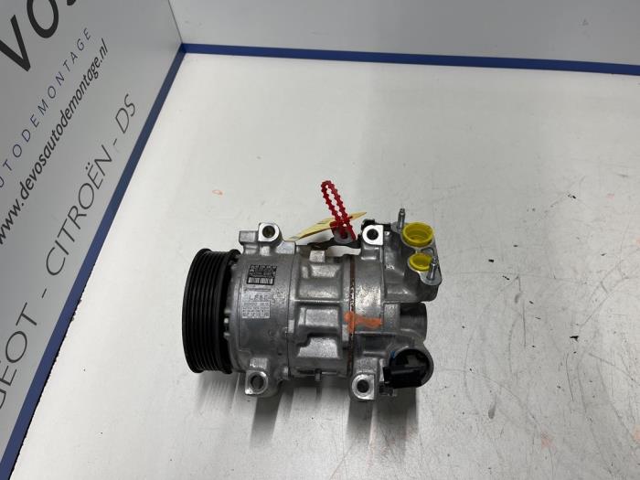 Air conditioning pump from a Citroën C4 Picasso (3D/3E)  2020