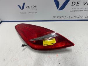 Używane Tylne swiatlo pozycyjne lewe Peugeot RCZ (4J) 1.6 16V THP Cena € 250,00 Procedura marży oferowane przez De Vos Autodemontagebedrijf