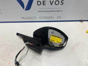 Używane Lusterko zewnetrzne prawe Citroen C3 (SX/SW) 1.2 Vti 12V PureTech Cena € 160,00 Procedura marży oferowane przez De Vos Autodemontagebedrijf