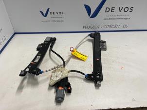 Używane Mechanizm szyby prawej tylnej wersja 4-drzwiowa Peugeot 508 (F3/FB/FH/FP) 1.6 16V Hybrid Cena € 160,00 Procedura marży oferowane przez De Vos Autodemontagebedrijf