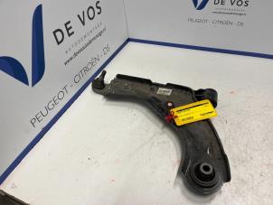 Usagé Bras de suspension avant gauche Peugeot 3008 Prix € 135,00 Règlement à la marge proposé par De Vos Autodemontagebedrijf