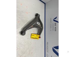 Used Rear wishbone, left Peugeot 508 Price € 100,00 Margin scheme offered by De Vos Autodemontagebedrijf