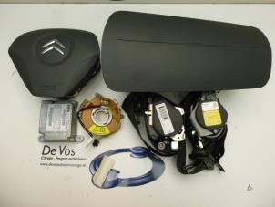 Usados Juego y módulo de airbag Citroen Nemo Combi (AJ) 1.4 HDi 70 Precio € 650,00 Norma de margen ofrecido por De Vos Autodemontagebedrijf