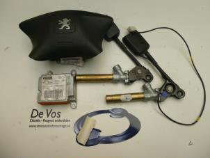 Used Airbag set + module Peugeot Partner Price € 250,00 Margin scheme offered by De Vos Autodemontagebedrijf