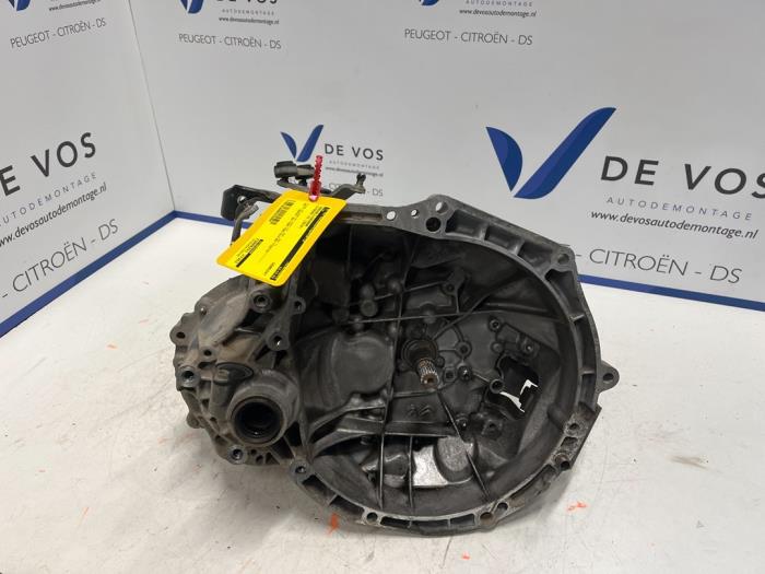 Gearbox from a Citroën C3 (SX/SW) 1.2 Vti 12V PureTech 2018