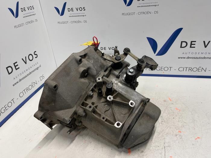Gearbox from a Citroën C3 (SX/SW) 1.2 Vti 12V PureTech 2018