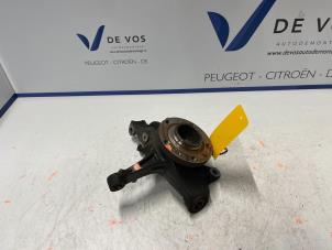 Usagé Fusée avant droit Peugeot Partner (EF/EU) 1.5 BlueHDi 100 Prix € 100,00 Règlement à la marge proposé par De Vos Autodemontagebedrijf