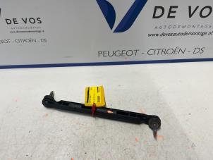 Używane Lacznik stabilizatora Peugeot 308 Cena € 25,00 Procedura marży oferowane przez De Vos Autodemontagebedrijf