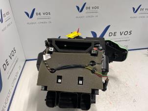 Używane Nagrzewnica DS Automobiles DS 4 1.6 16V PureTech 180 Cena € 500,00 Procedura marży oferowane przez De Vos Autodemontagebedrijf