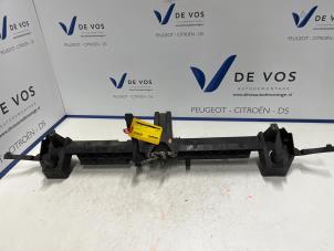 Używane Plyta zamka przedniego Peugeot 3008 I (0U/HU) 1.6 VTI 16V Cena € 30,00 Procedura marży oferowane przez De Vos Autodemontagebedrijf