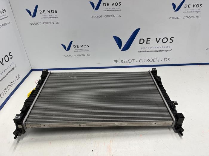 Radiator from a DS Automobiles DS7 Crossback 2018