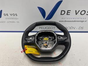 Używane Kierownica Peugeot 208 II (UB/UH/UP) 1.2 Vti 12V PureTech 100 Cena € 90,00 Procedura marży oferowane przez De Vos Autodemontagebedrijf