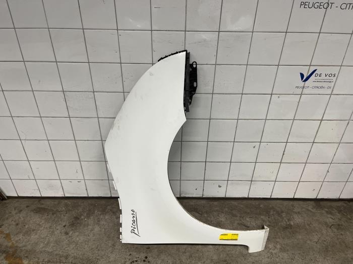 Front wing, right from a Citroën C4 Picasso (UD/UE/UF) 1.6 16V VTi 120 2012