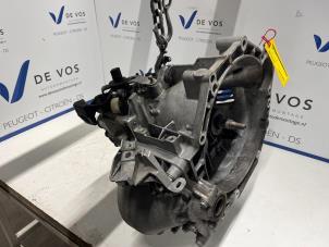 Używane Skrzynia biegów Peugeot 5008 II (M4/MC/MJ/MR) 2.0 BlueHDi 150 16V Cena € 900,00 Procedura marży oferowane przez De Vos Autodemontagebedrijf