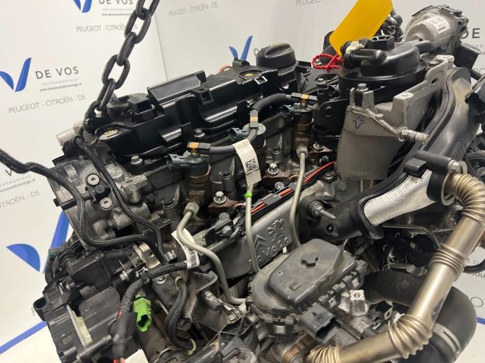 Motor van een Peugeot Partner 2019