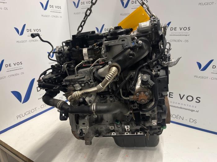 Motor van een Peugeot Partner 2019