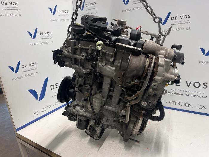 Motor van een Peugeot 5008 II (M4/MC/MJ/MR) 1.2 12V e-THP PureTech 130 2019