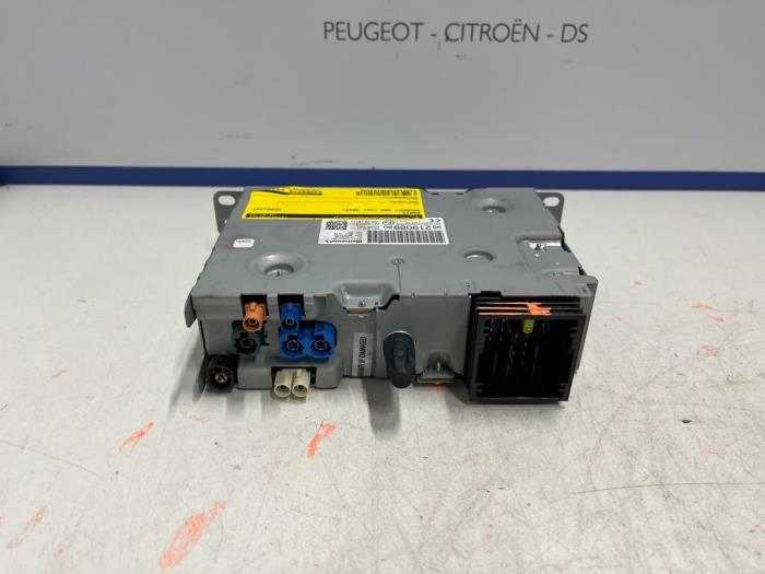 Radio d'un Peugeot 308 (L3/L8/LB/LH/LP) 1.2 12V e-THP PureTech 130 2019