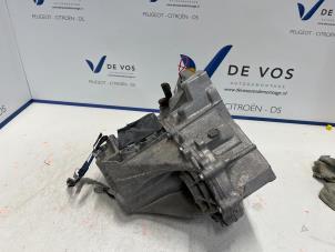 Używane Skrzynia biegów Citroen C1 1.0 Vti 68 12V Cena € 550,00 Procedura marży oferowane przez De Vos Autodemontagebedrijf