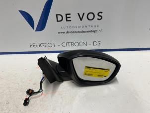 Used Wing mirror, right Peugeot 208 II (UB/UH/UP) 1.5 BlueHDi 100 Price € 135,00 Margin scheme offered by De Vos Autodemontagebedrijf