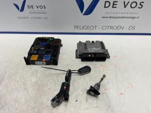 Usados Ordenador de gestión de motor Peugeot 208 Precio € 450,00 Norma de margen ofrecido por De Vos Autodemontagebedrijf