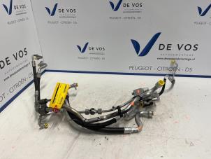 Usagé Tuyau de climatisation Peugeot 408 Prix € 235,00 Règlement à la marge proposé par De Vos Autodemontagebedrijf